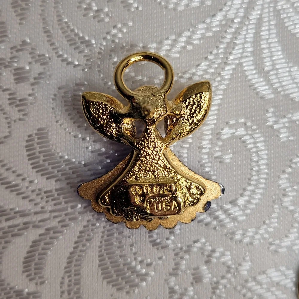Small Vintage September Birthstone Pin Blue Sapphire Angel USA Made Gift‎